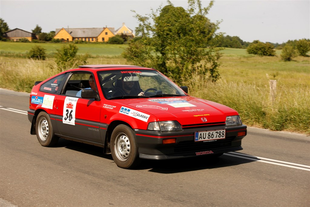 Det erfarne søn og far-mandskab, René Skjøt fra København S og Jørgen Skjøt fra Blokhus tog sejren i Oresund Rally i deres Honda CRX fra 1986
(Foto: Jean Byron)